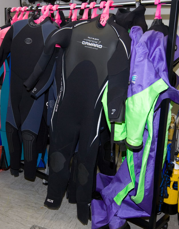 Tauchanzüge Tauchanzüge